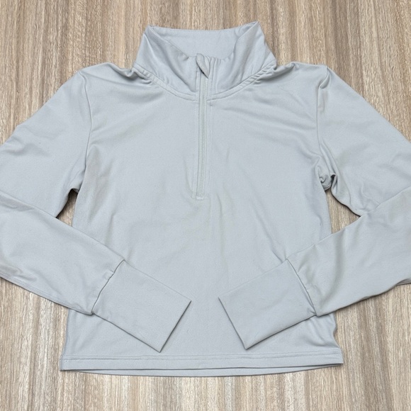 Paragon Fitwear Tops - Paragon Fitwear quarter zip long sleeve jacket size medium in light gray / ivory